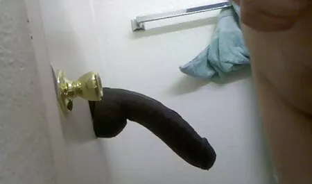 Maseuza ia lenjerie sexy marimi mari un client la orgasm