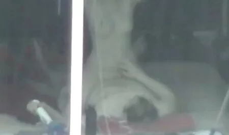 Sportivii elimina gri jambiere în fața unui webcam lenjerie intima sexi dama ieftine pe o pagină