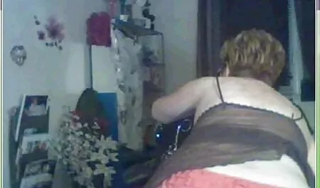 Irisha young este mai mult în lenjerie dama sexy fund