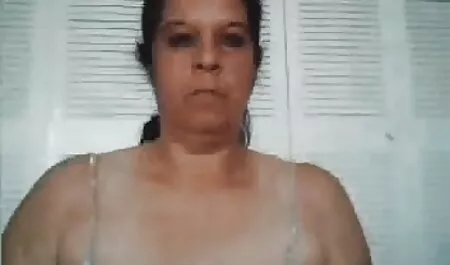 Frumusete cu sani mici suge om mare scula și penisul chiloti dama sexi lui