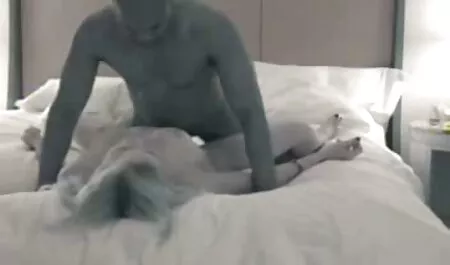 Ebony pune un cocoș mare în fundul unei lenjerie intima dama sexi femei mature.