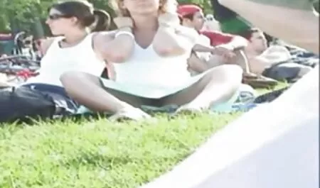 Tanar Si Matura prinde cancer în mijlocul camerei și pune lenjerii sexi rola de aluat la punctul de