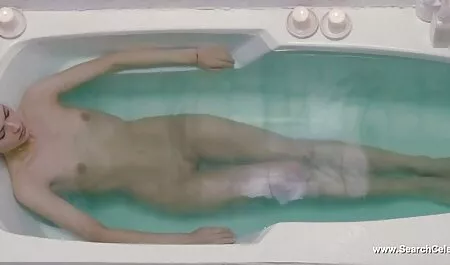 Pieptoase pasageri știe cum să se bucure de halat sexi sex