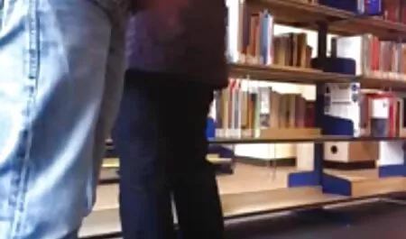 Femeile japoneze lenjerie sexy femei cu piept pătrat și naturale scoate cămașa și pantalonii în garderoba roz