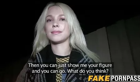 Rus fata fututa in cur costume sexy dama
