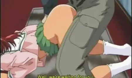 Pasiunea Bonnie lenjerii intime sexy Rotten este fututa de trei barbati