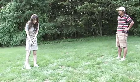 Un soldat frumos bate două tinuta sexi prietene în vacanță.