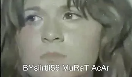 Cățea așa . lenjerie intima sexi dama