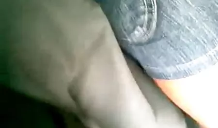Căscat cu ochi cabana este nevoie de lenjerie femei sexy două Prietena mâinile în vagin pentru un pumn
