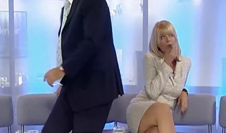 Lovelace a pus punga costume sexi ieftine în vaginul fetei și și-a umplut prietenul cu un tatuaj pe spate în gaură.