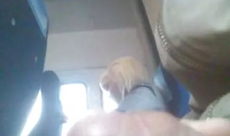Femei Mature in ciorapi suge lenjerie sexi dama un tip în scaun dentar