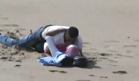 Prima experiență în lenjerii sexy ieftine filme porno