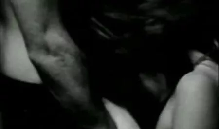Blonda uită totul, dacă lenjerii intime sexy este posibil să facă sex!