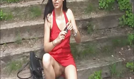La naiba cu Rusoaica chiar în haine sexy femei bucătărie.