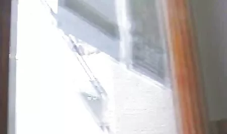 Vânzătorul se rade sexy lenjeri dracu japoneze mama și planta degetele și se termină în vagin pe partea
