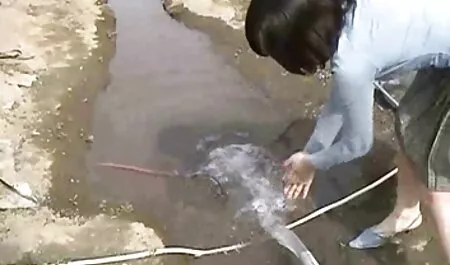 Beau toată sperma desuuri sexy să cadă