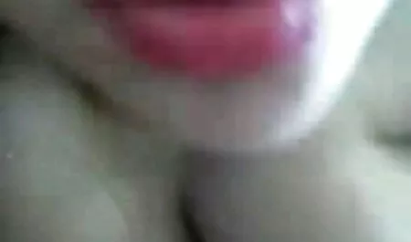 Cum poate o lenjerie de noapte sexi fată să facă bani și să se bucure