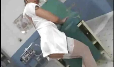 Clienții care și-au tatuat când au introdus un șurub în lenjerie intima dama sexi capota maseurului cu coada mare