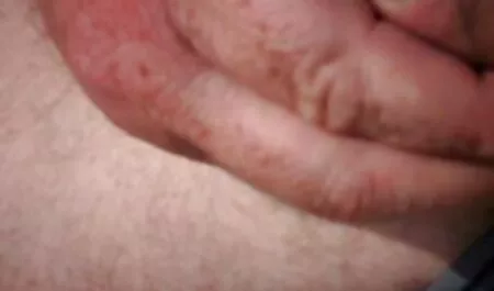 Tanar Si Matura In halat sexy neobișnuit cancer bluza în fața camerei și porniți lapte