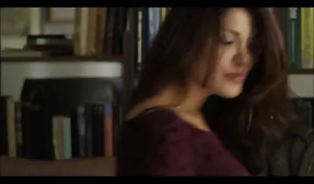 Trei prietene de pe pagini fac sex cu un bărbat și își suge lenjerie intima sexi femei penisul.